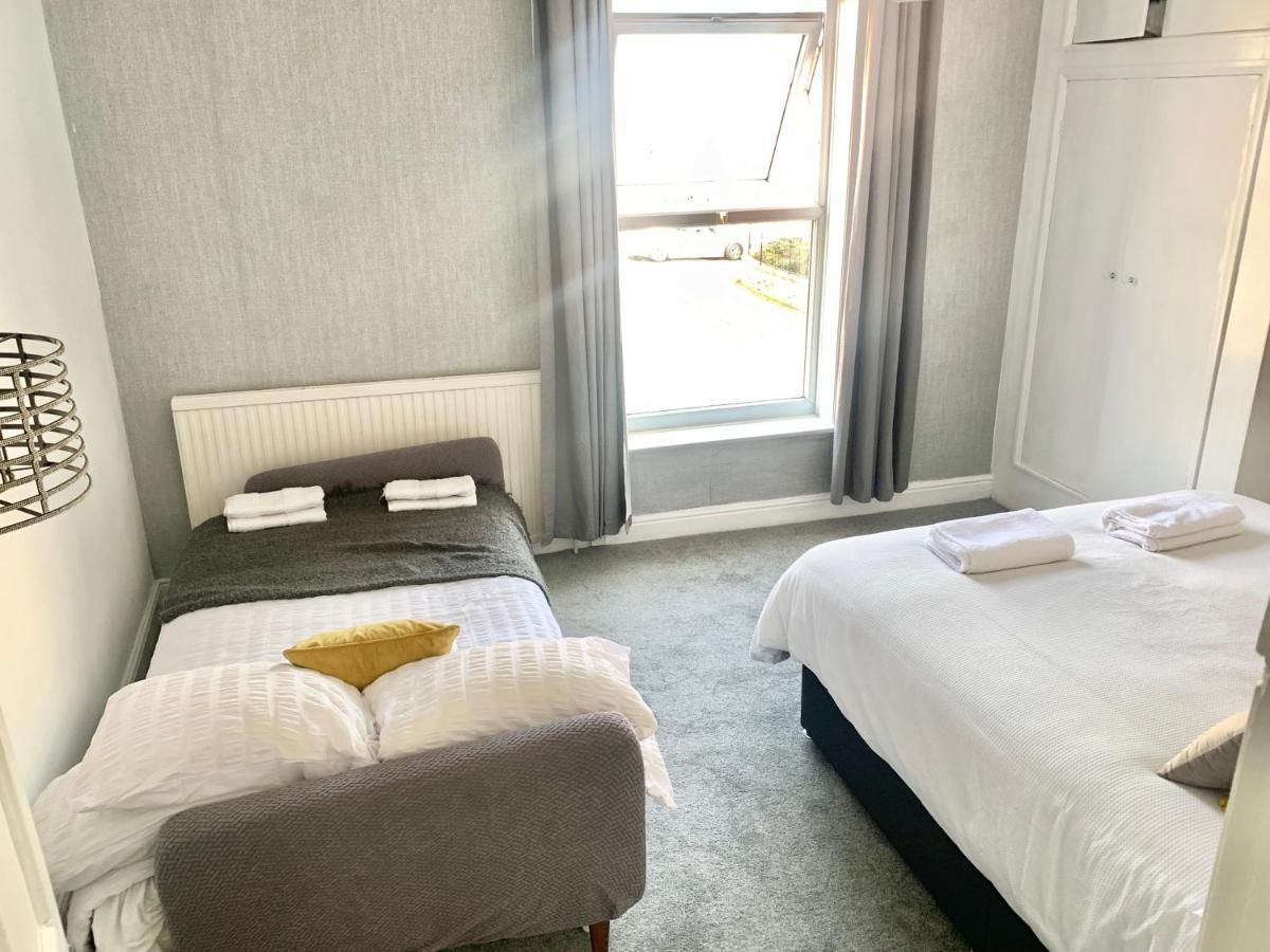 Lovely City Town House With Free Parking Sleeps 2 To 6 Guests 요크 외부 사진